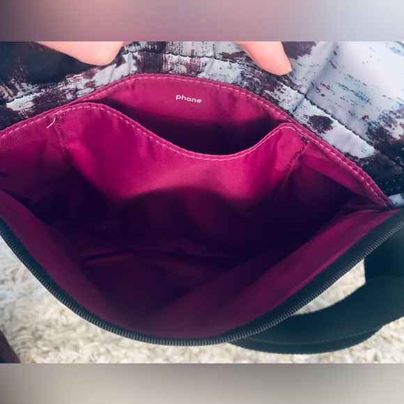 Lululemon Cross Body Bag - Picture 4 of 4